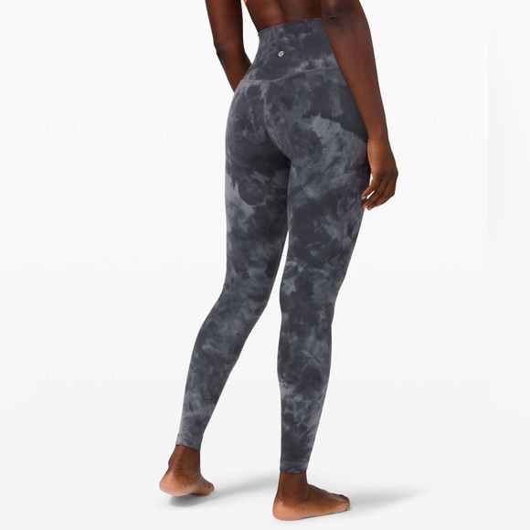 Lululemon Align High Rise Pant 25"
Diamond Dye Pitch Grey Graphite 8 - Picture 1 of 8